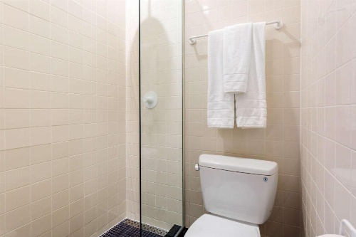 Gowanus Inn & Yard image 24